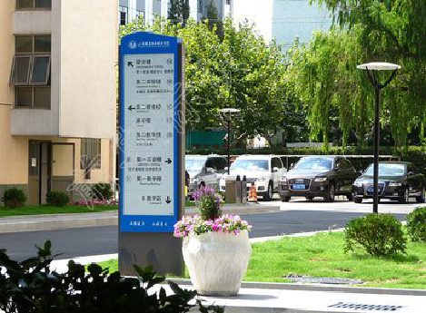  郎溪哪些因素影响宣传栏的制作？